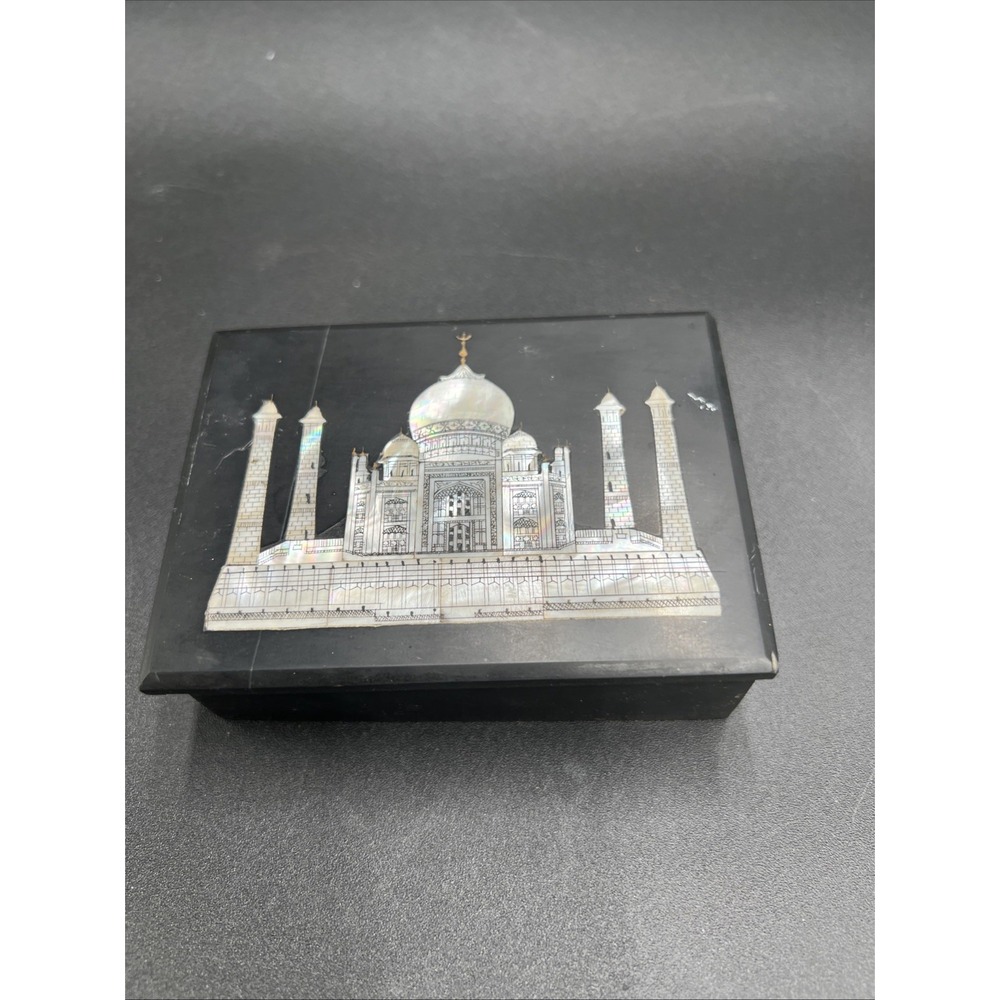 Black Marble Box With Mother Of Pearl Inlay Of Taj  Mahal